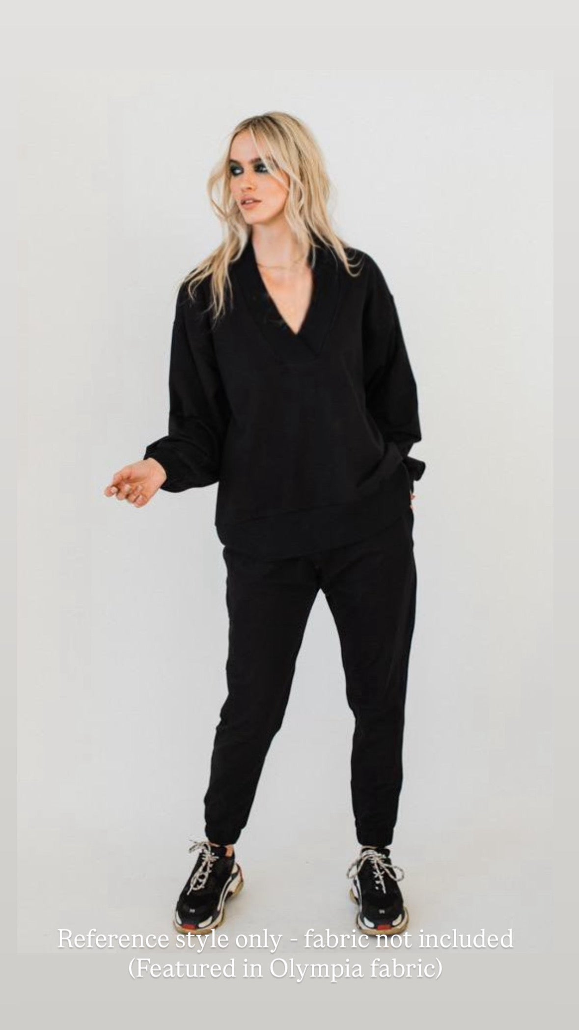 Velvet V-neck Sweat Top Black
