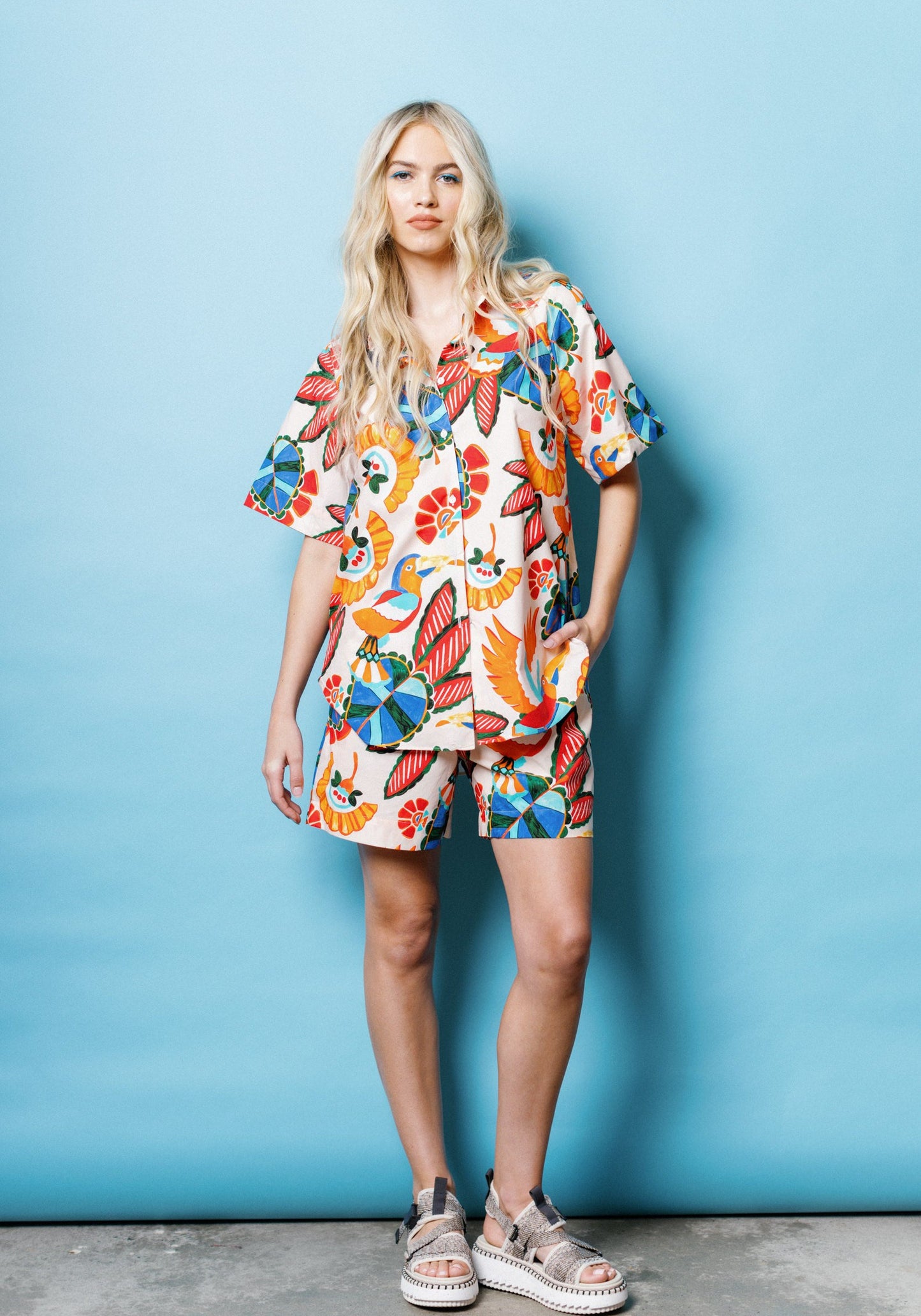 Classic Short in Natural Toucan