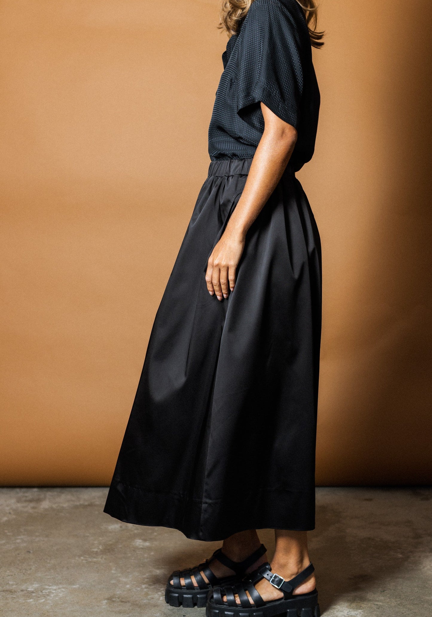 Luxe Midi Skirt in Black