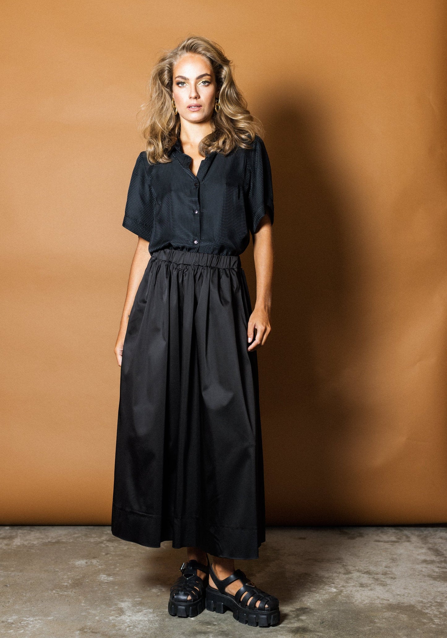 Luxe Midi Skirt in Black