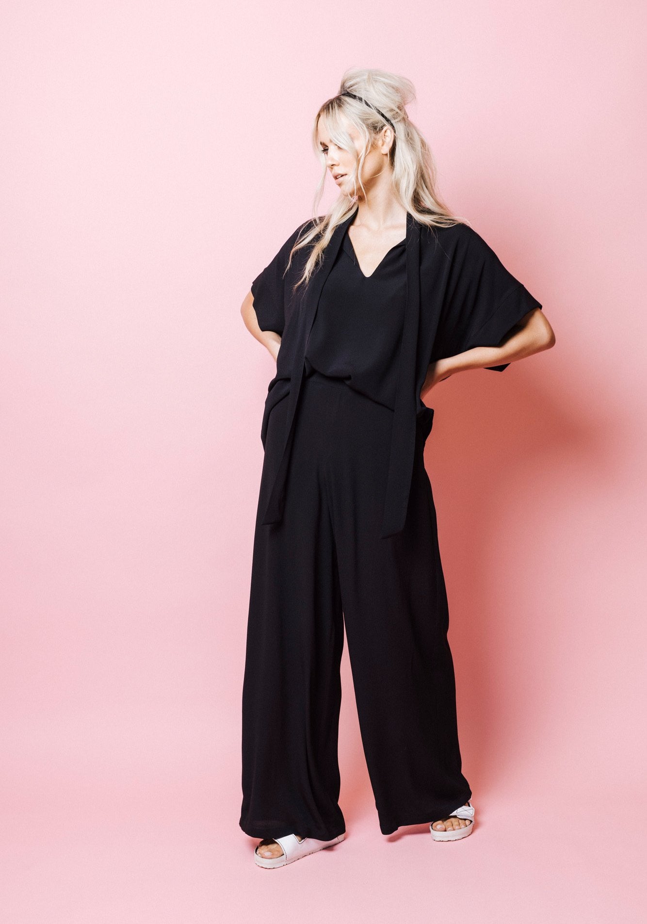 The Wide Leg Pant in Black