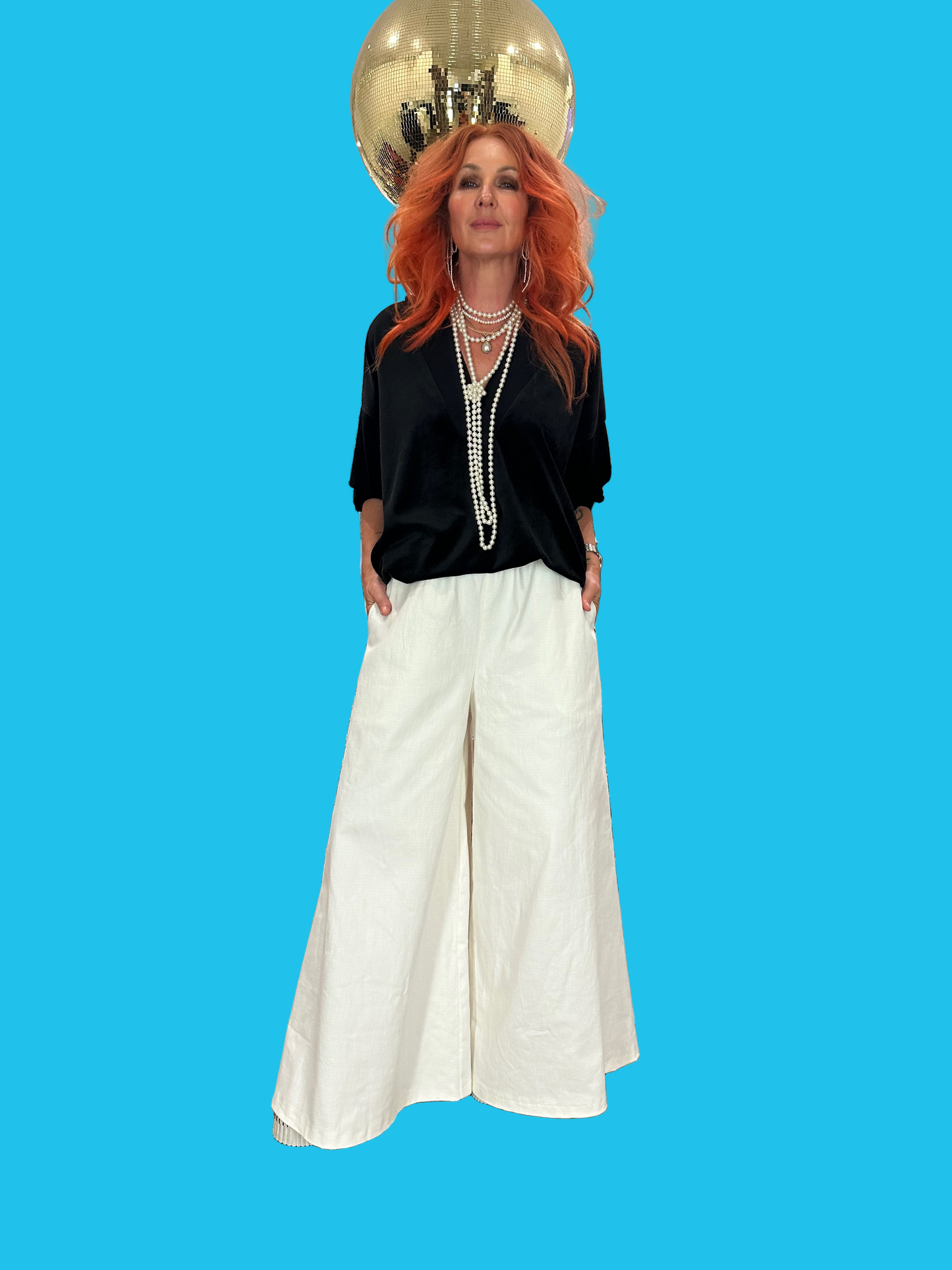 Luxury Velvet V-neck Sweat Top Black