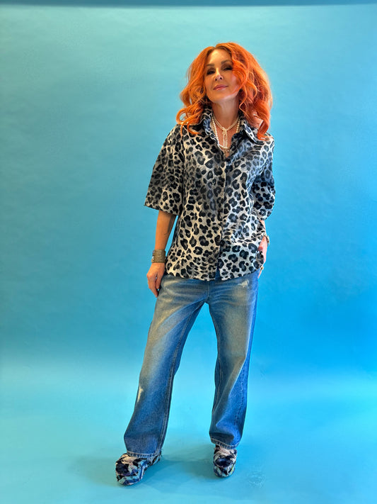 Classic Shirt in Black Leopard