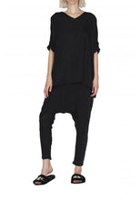 Load image into Gallery viewer, Luxe Pullover Black - Empire Rose