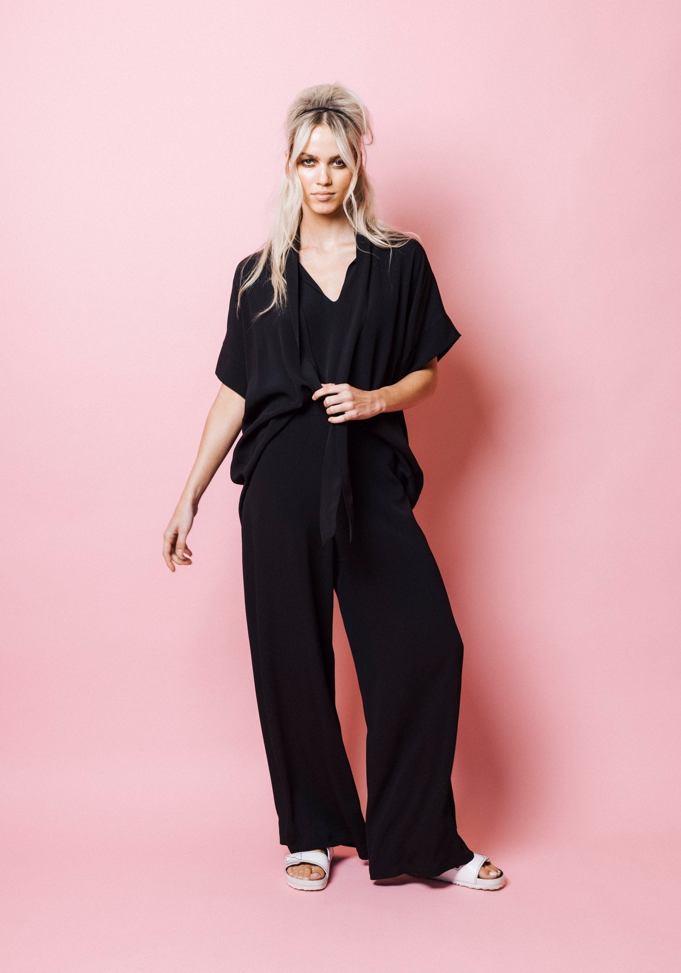 The Wide Leg Pant in Black