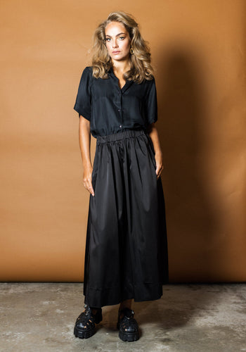 Luxe Midi Skirt in Black