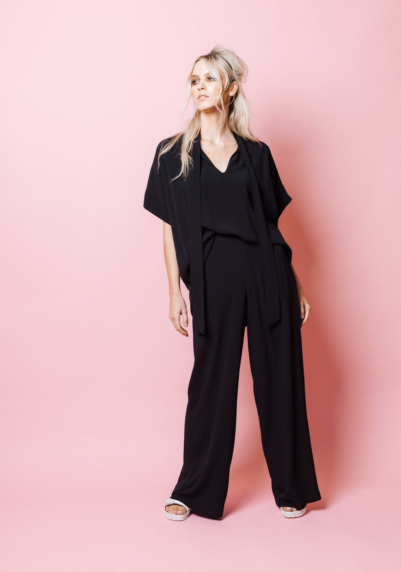 The Wide Leg Pant in Black