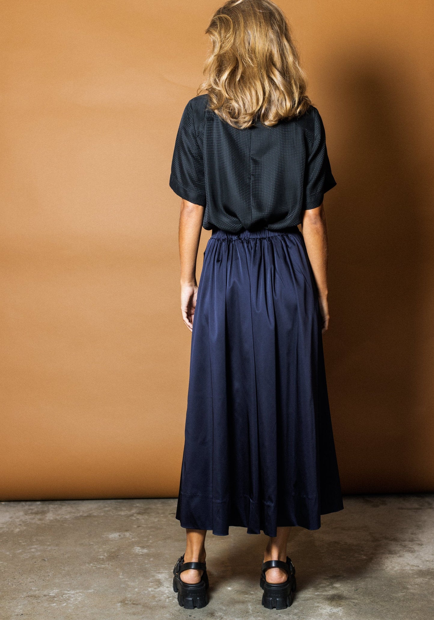 Luxe Midi Skirt in Navy