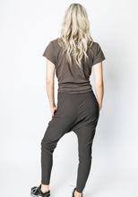 Load image into Gallery viewer, Twill Highrise Cropped Pant Khaki